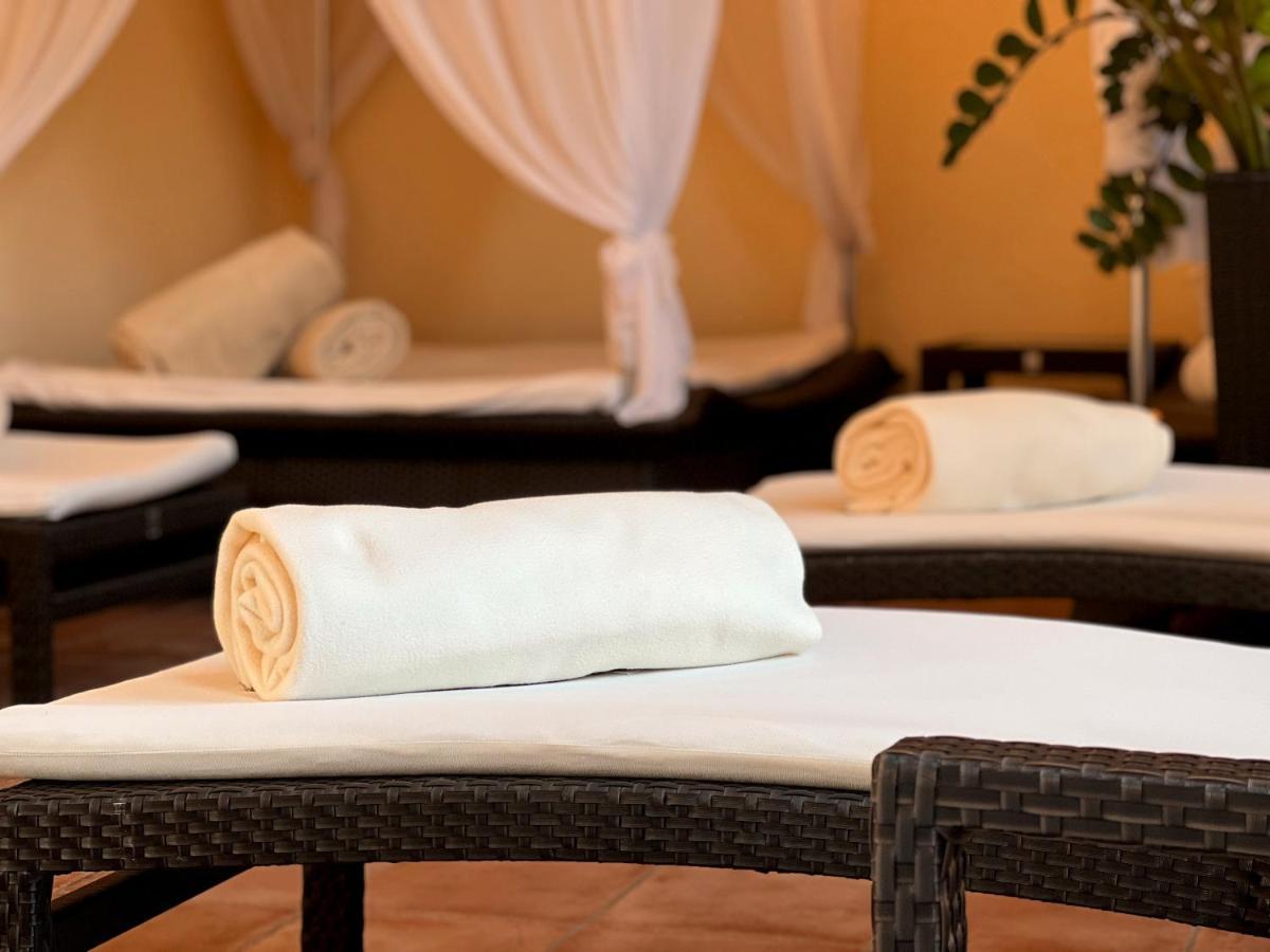 Hotel Am Hirschhorn - Wellness - Spa - And More Wilgartswiesen Bagian luar foto