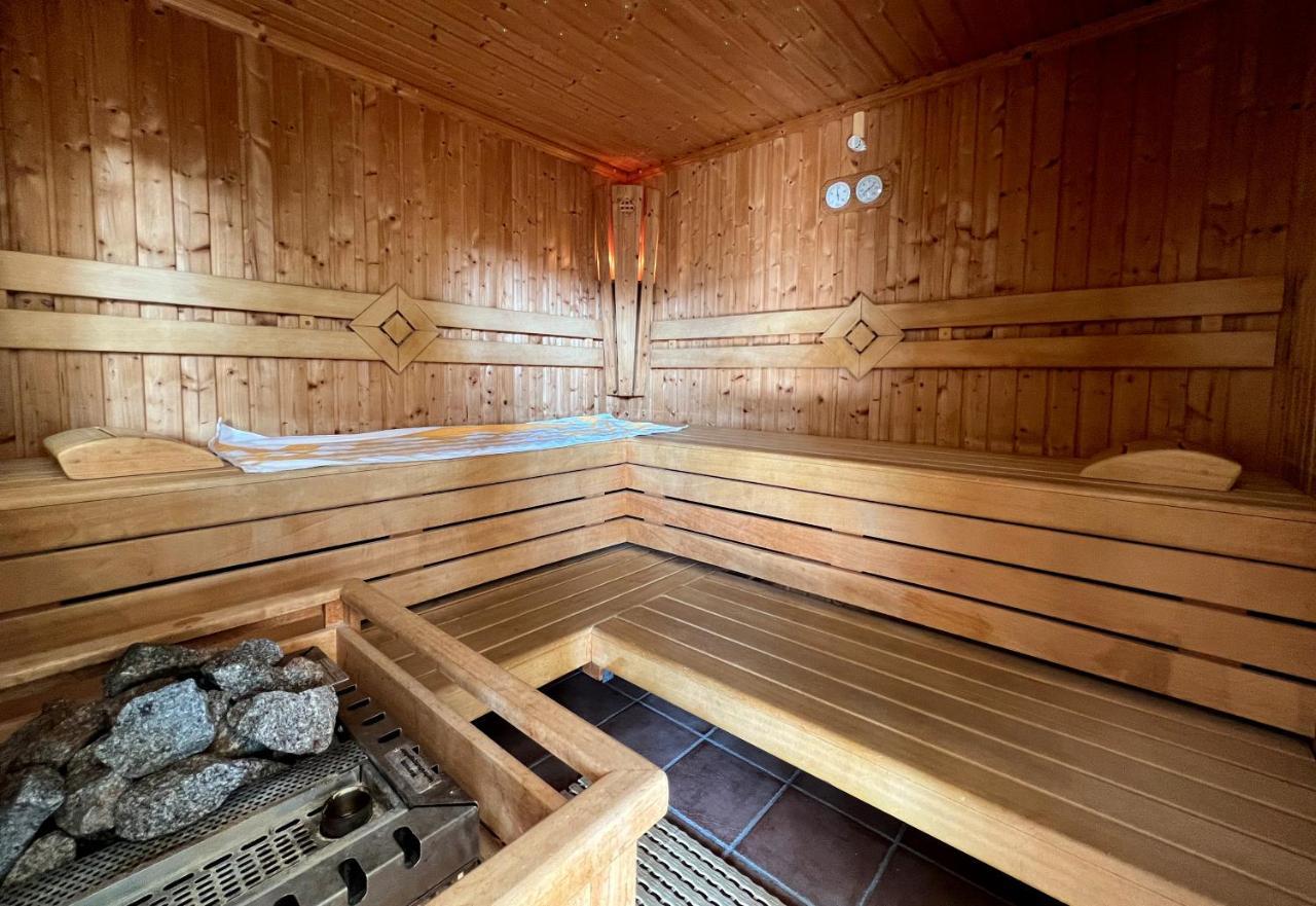 Hotel Am Hirschhorn - Wellness - Spa - And More Wilgartswiesen Bagian luar foto