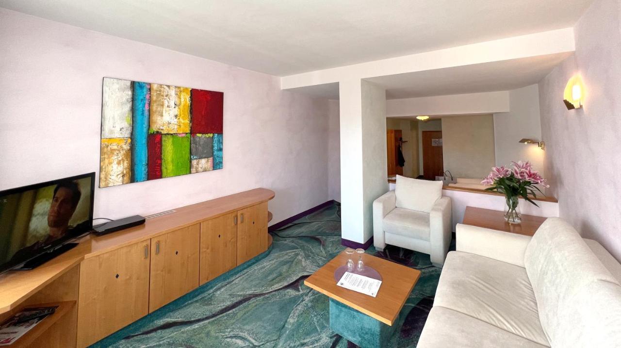 Hotel Am Hirschhorn - Wellness - Spa - And More Wilgartswiesen Bagian luar foto