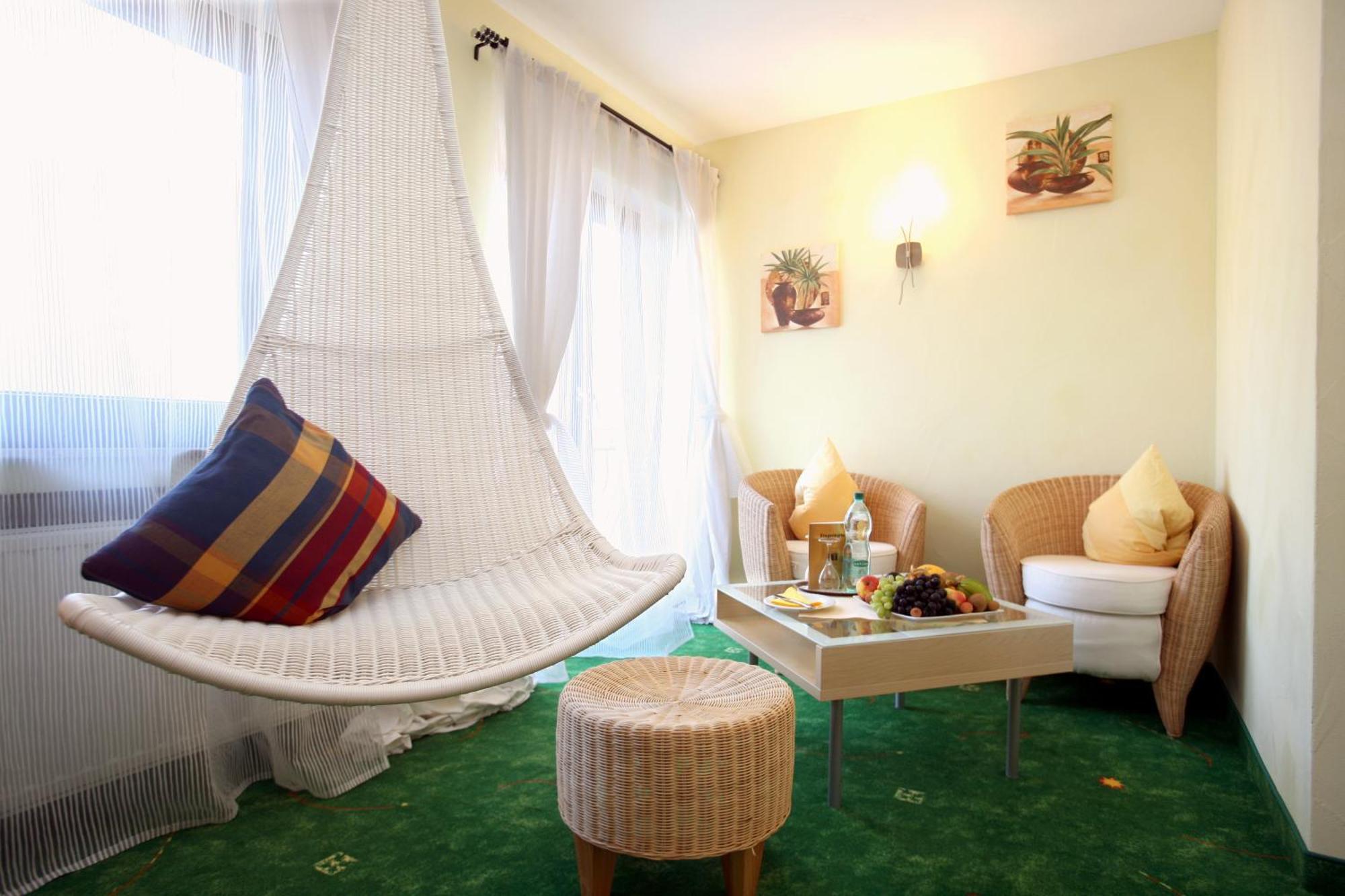 Hotel Am Hirschhorn - Wellness - Spa - And More Wilgartswiesen Bagian luar foto