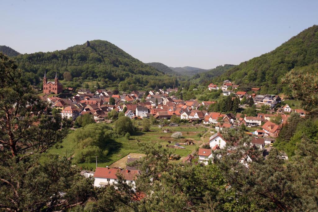 Hotel Am Hirschhorn - Wellness - Spa - And More Wilgartswiesen Bagian luar foto